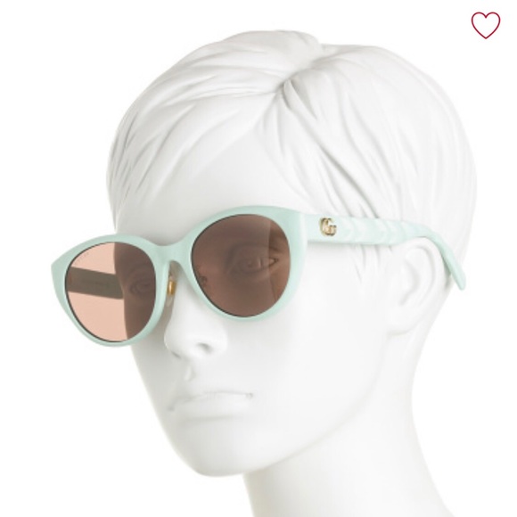 GUCCI • COMING SOON • Sunglasses in Blue/Gold - Picture 2 of 3